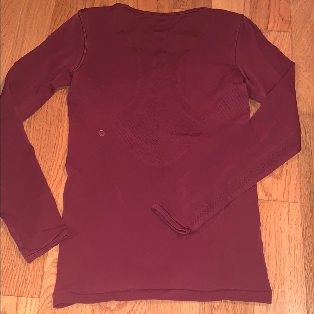 Lululemon maroon long sleeve top size 4